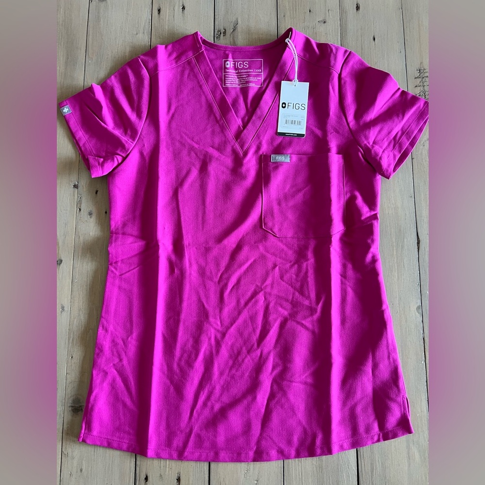 Figs NWT Catarina One Pocket Raspberry Sorbet Scrub Top Size XXS